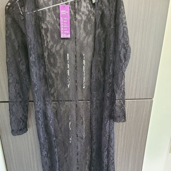 Brand new lace kimono - Picture 4 of 6